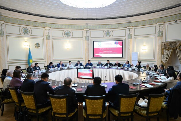 KAZAKHSTAN-ALMATY-CHINA-HONG TING FORUM