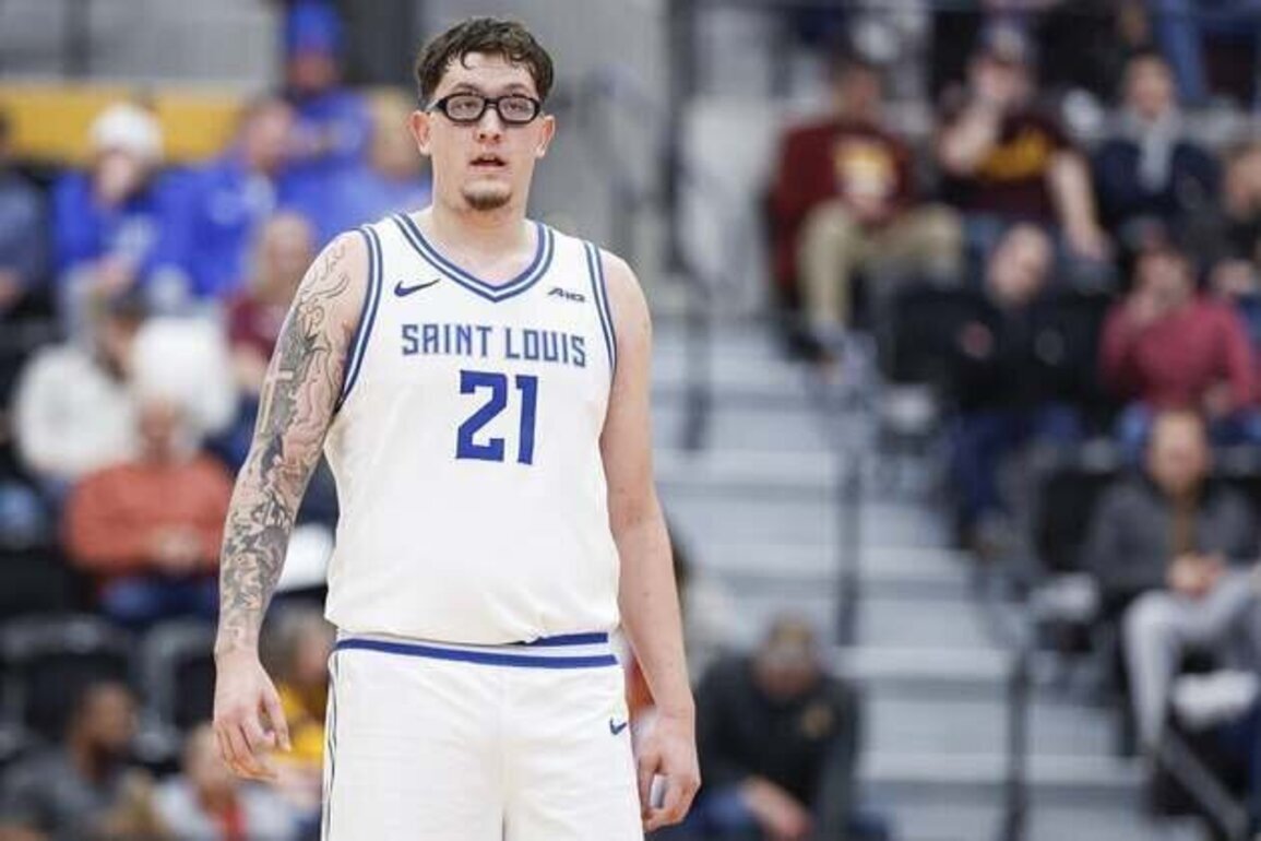 No. 23 Saint Louis has strong finish in mind, starting with Duquesne