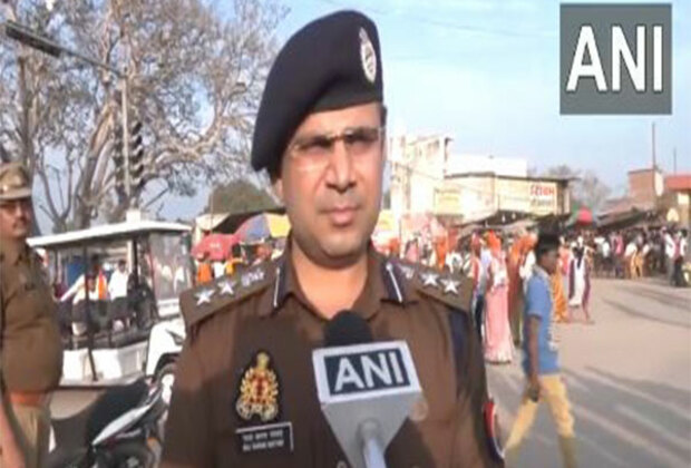 Ayodhya: Crowd control measures in place as devotees throng to city to offer prayers