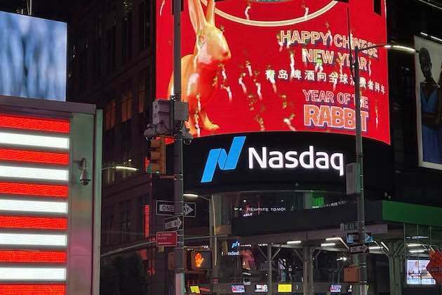 Tech hit the skids again, but Dow Jones gains 260 points