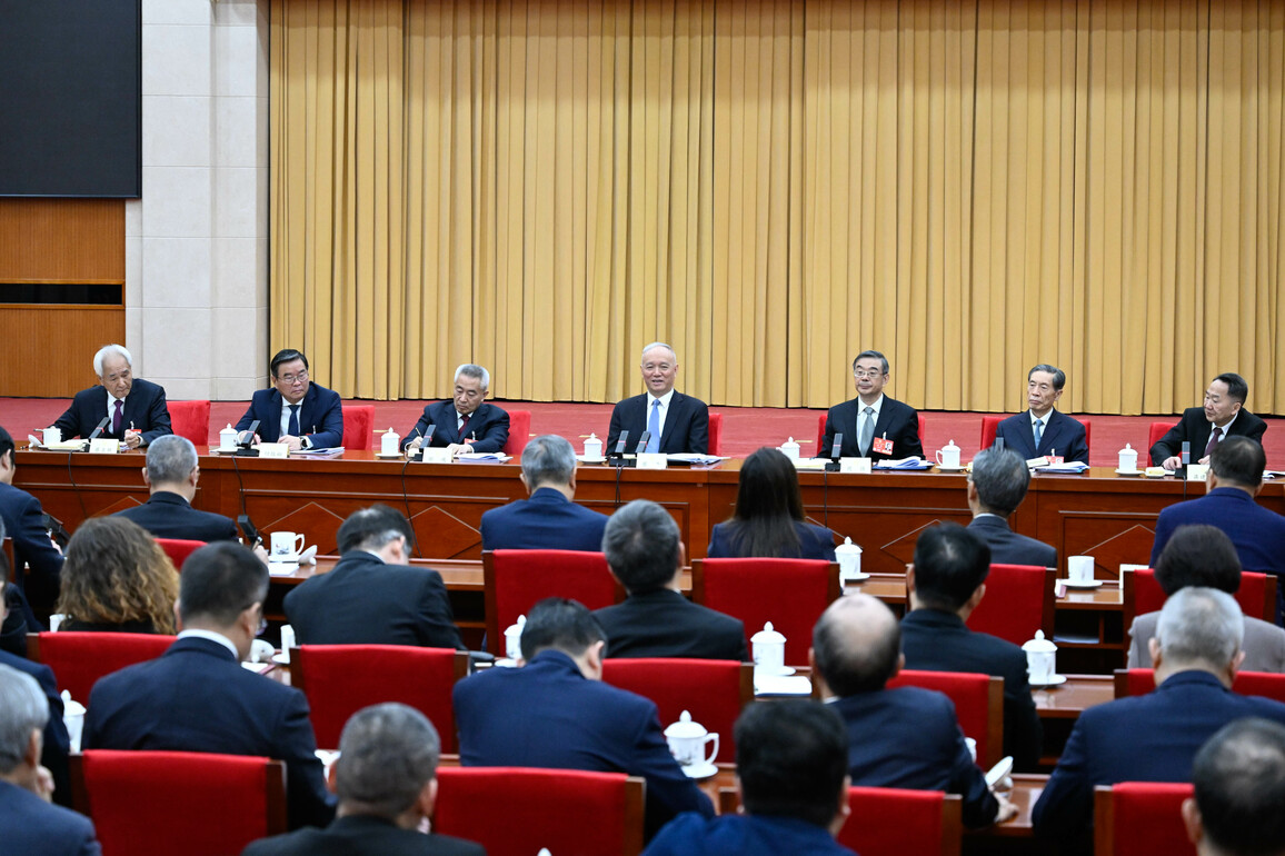 (TWO SESSIONS) CHINA-BEIJING-CAI QI-CPPCC-JOINT GROUP MEETING (CN)