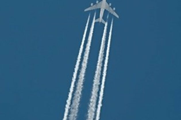 Airlines battling drunk, smoking, violent passengers