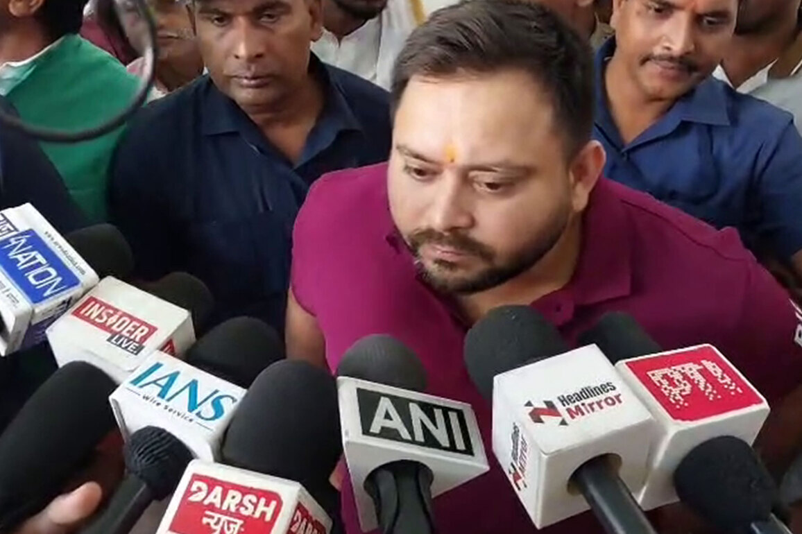 Tejashwi Yadav expresses condolences on demise of legendary singer Asha Bhosle