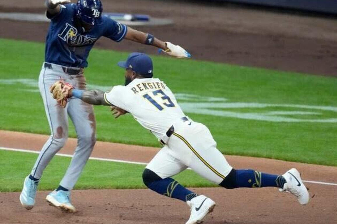 9th-inning rally propels Rays to win over Brewers