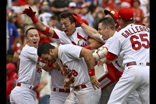 Cardinals rally past Cubs to open doubleheader
