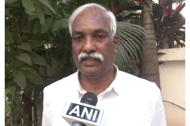 "Internal Congress conflicts are responsible for such stories in media", says Prakash Reddy on CM's statement on Singareni row