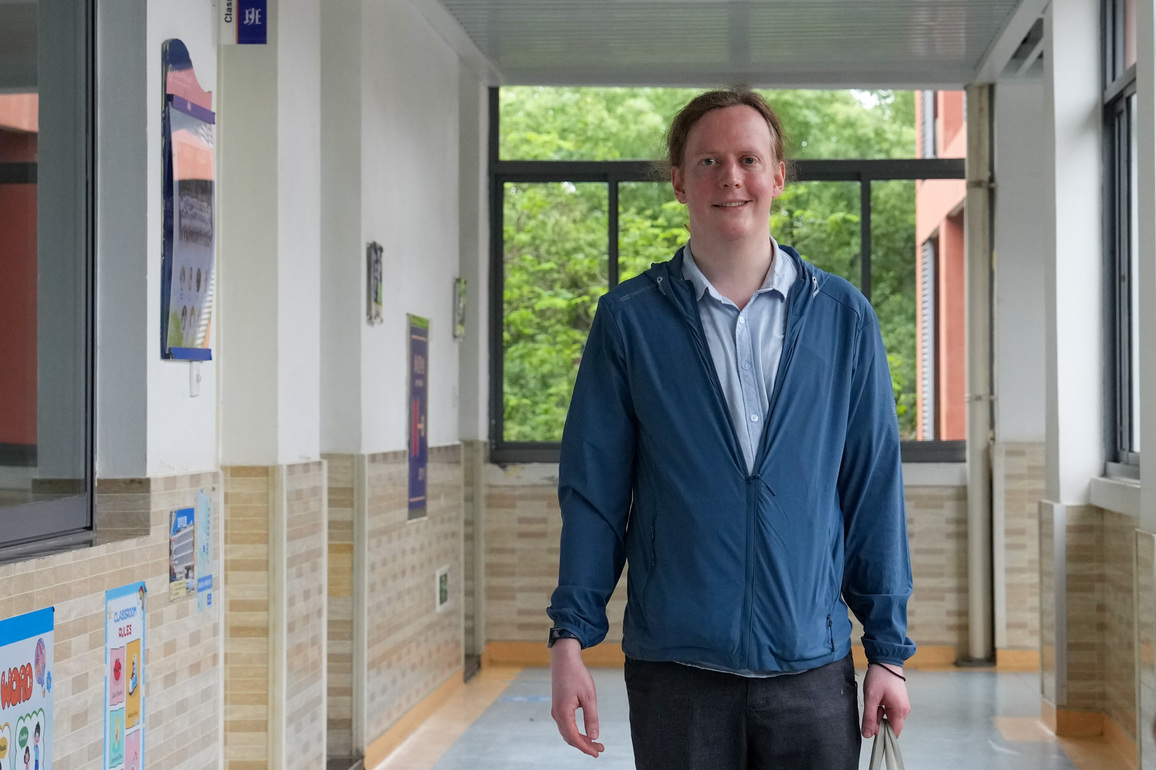 "Laowai" in China | A U.S. teacher's bond with China