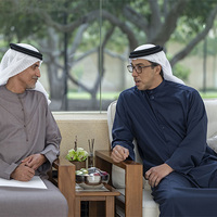 Mansour bin Zayed hosts employees from various government entities at Ramadan Iftar banquet