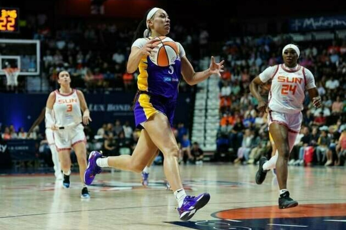 Sparks down Sun again, extend win streak to 4