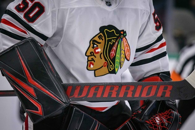 Blackhawks sign Czech F Chalupa
