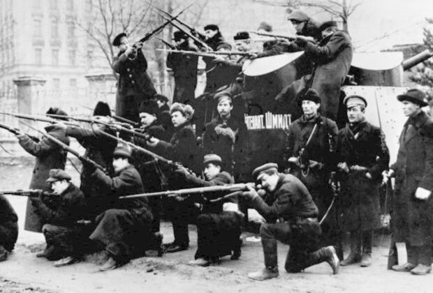 How the Bolsheviks faced a boycott right after the Revolution