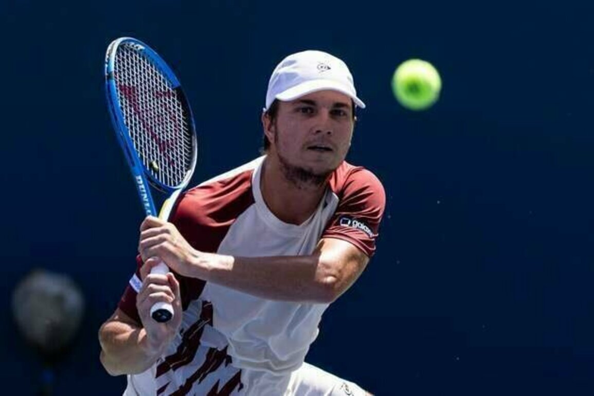 ATP roundup: No. 3 seeds falter in Greece and France