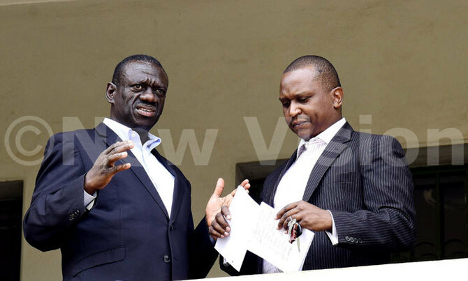 Besigye protests delayed investigations Besigye protests delayed investigations