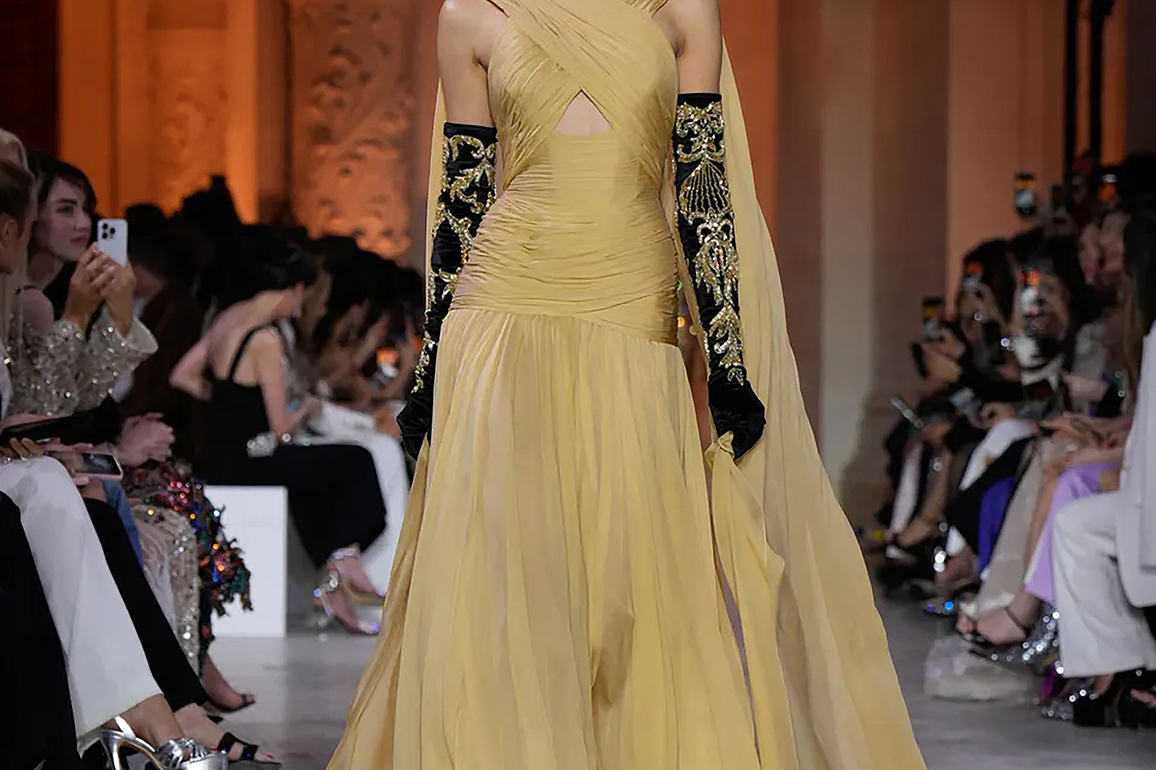FRANCE-PARIS-HAUTE COUTURE-FASHION SHOW-ZUHAIR MURAD