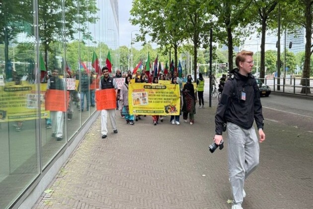 BNM stages protest outside Pakistan Embassy in The Hague, marks May 28 as 'Black Day'