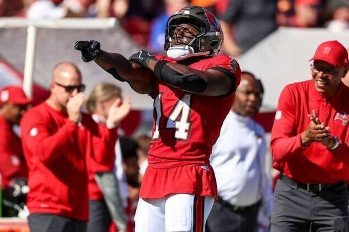 Healthy Chris Godwin Jr. Looks Like 'Old Chris' in Win Over Cardinals
