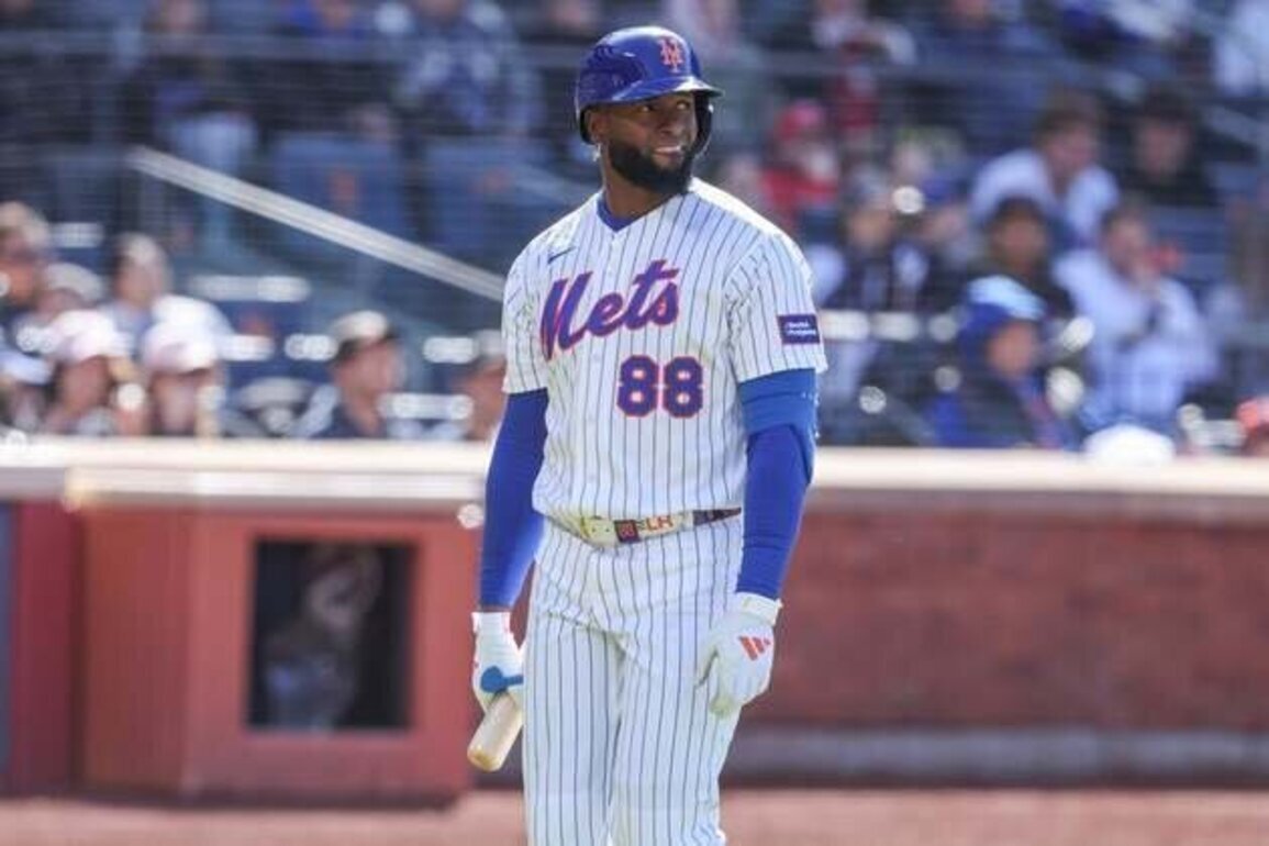 Mets place OF Luis Robert Jr. on IL