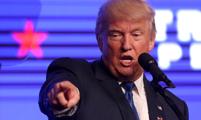 Trump suggests Clinton's Secret Service agents disarm Trump suggests Clinton's Secret Service agents disarm