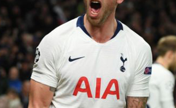 Toby Alderweireld omuzibizi Arsenal ne Chelsea gwe zaagala. Toby Alderweireld omuzibizi Arsenal ne Chelsea gwe zaagala.