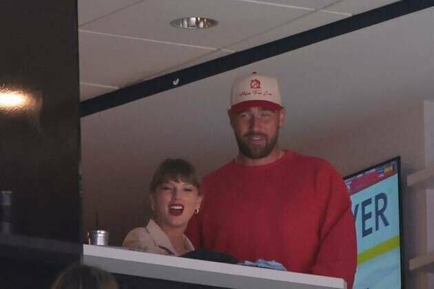 Taylor Swift 'too locked in' on Chiefs to do Super Bowl halftime