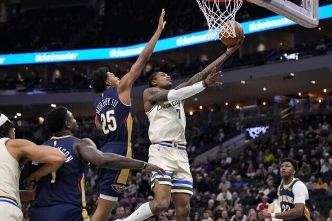 Bucks down Pelicans in OT despite Trey Murphy III's 12 treys