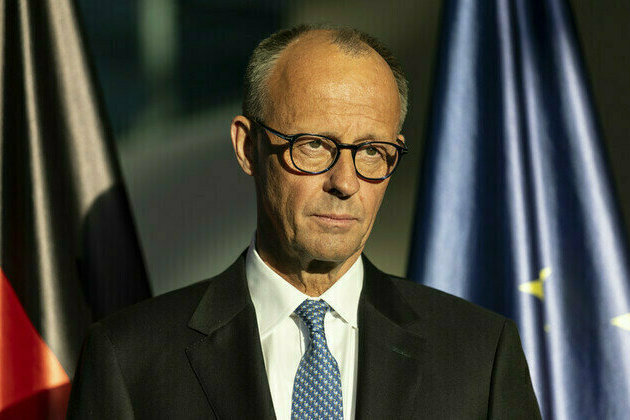New German chancellor tells US to stay out of Berlins affairs