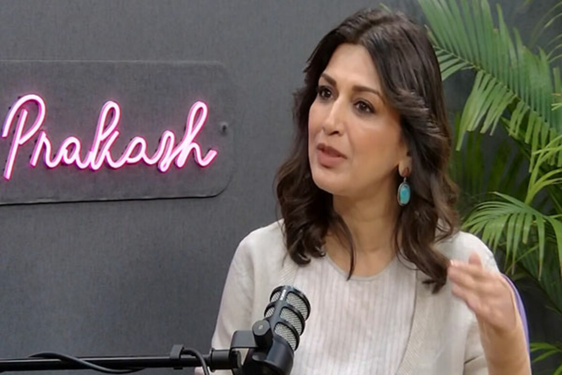 "We weren't best of friends...": Sonali Bendre on working with Salman Khan in 'Hum Saath-Saath Hain'