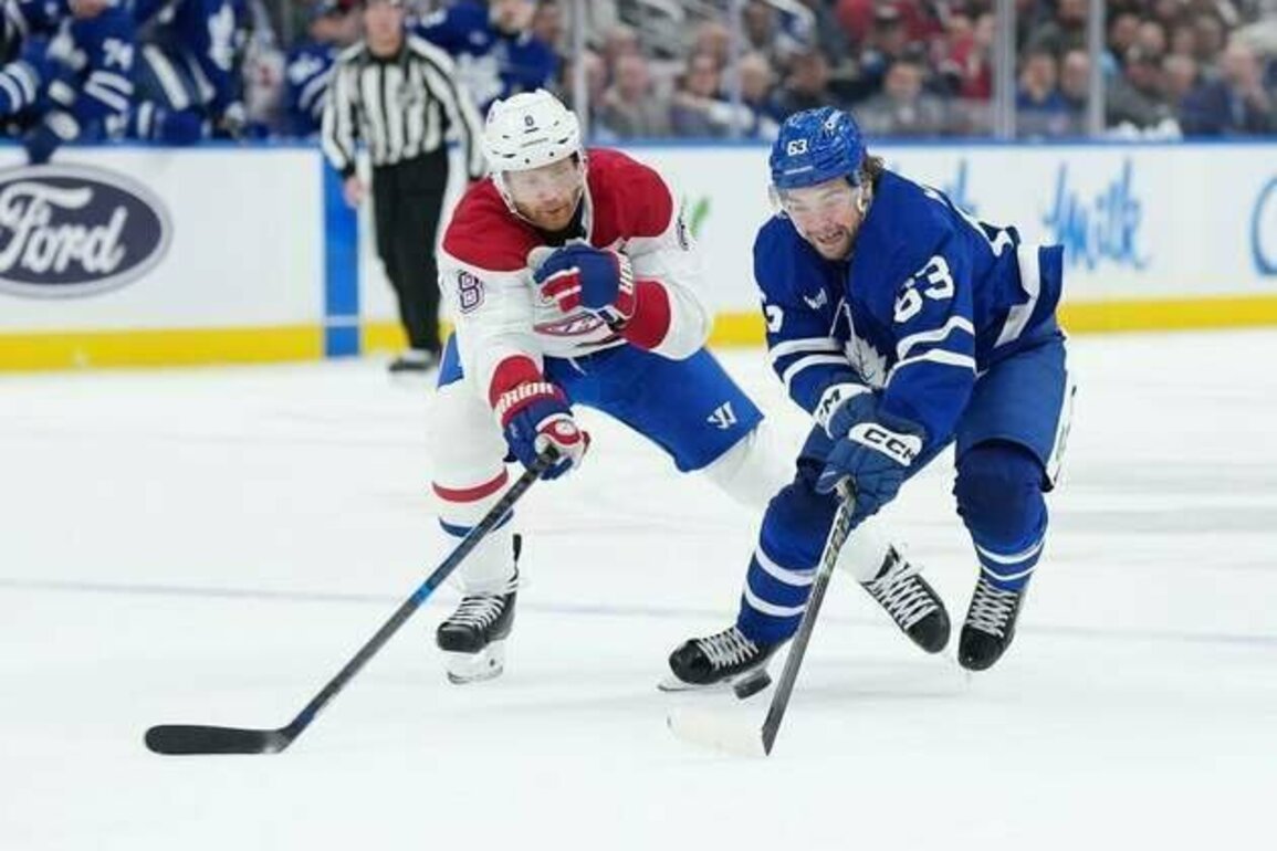 Maple Leafs pull away late, down Canadiens for opening win
