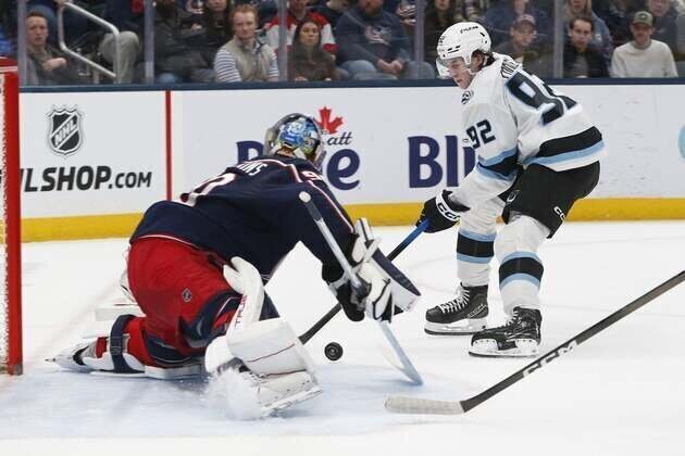 Cooley buries overtime winner to power Mammoth past Blue Jackets