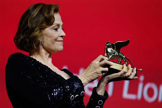 Sigourney Weaver shares who encouraged her to play "really awful" woman in 'Holes'