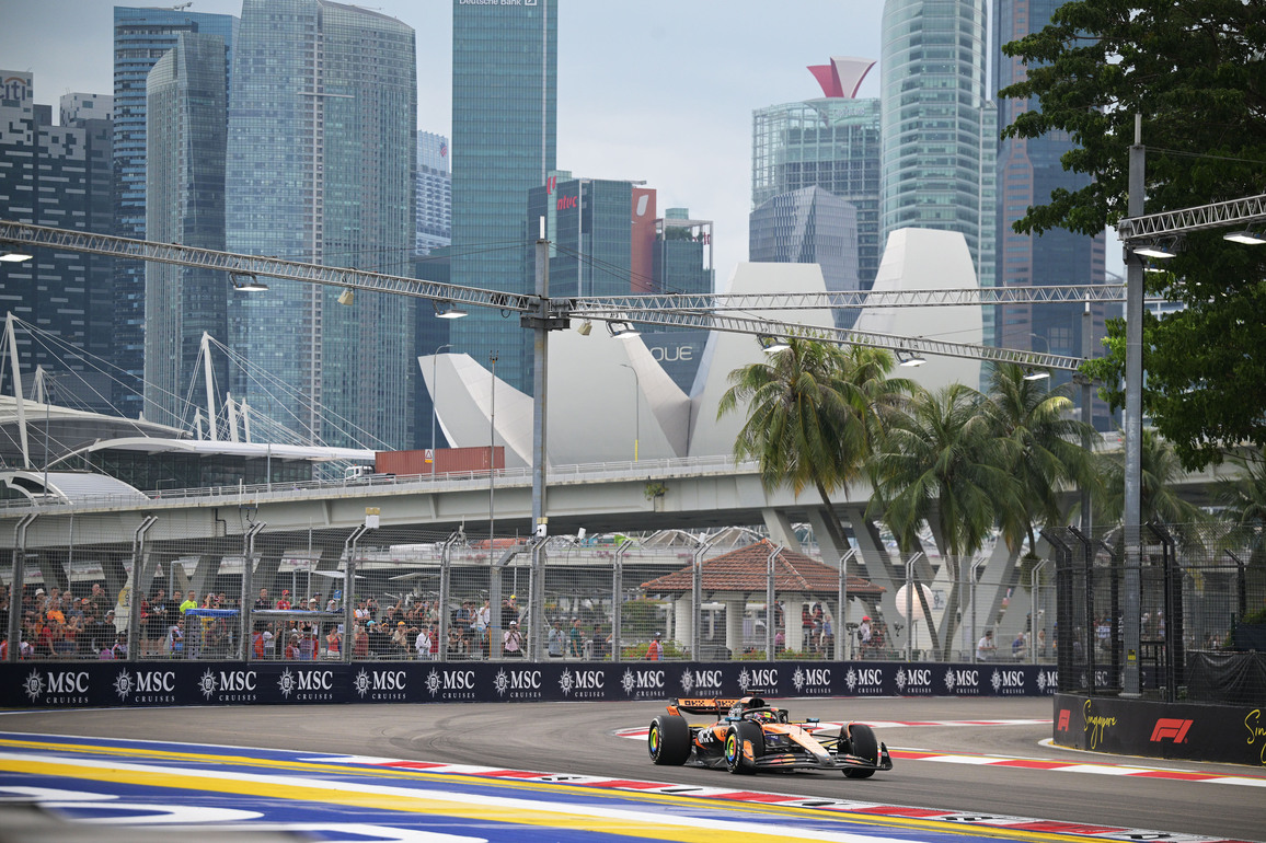 (SP)SINGAPORE-F1-SINGAPORE GRAND PRIX 2025-FIRST PRACTICE