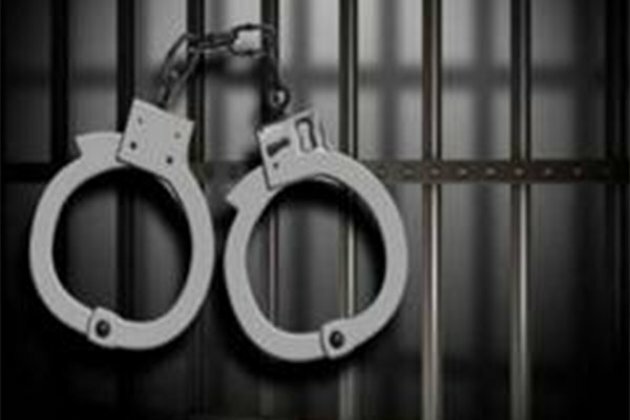 Delhi police arrests two, busts racket running illegal trade of international cigarette brands