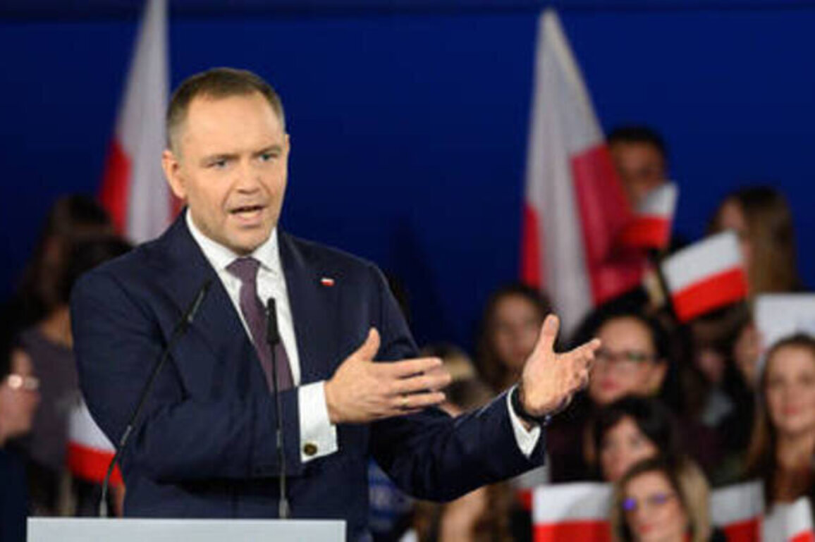 Polish president puts Ukrainian migrants on notice