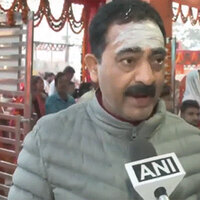 Devotees in Gorakhpur perform puja for India's win over Pakistan in T20 WC on Mahashivratri
