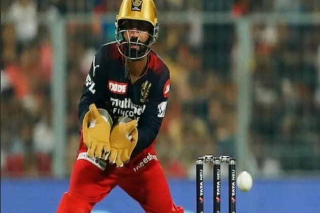 IPL 2022: RCB's Dinesh Karthik reprimanded for breaching Code of Conduct