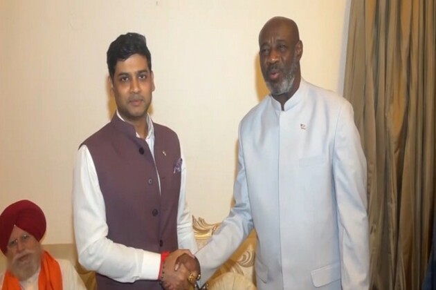 Shrikant Shinde-led delegation receives warm welcome from Executive Chairman of Liberia's lower house