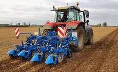 Going minimal with maize – the Carre Inro strip till cultivator