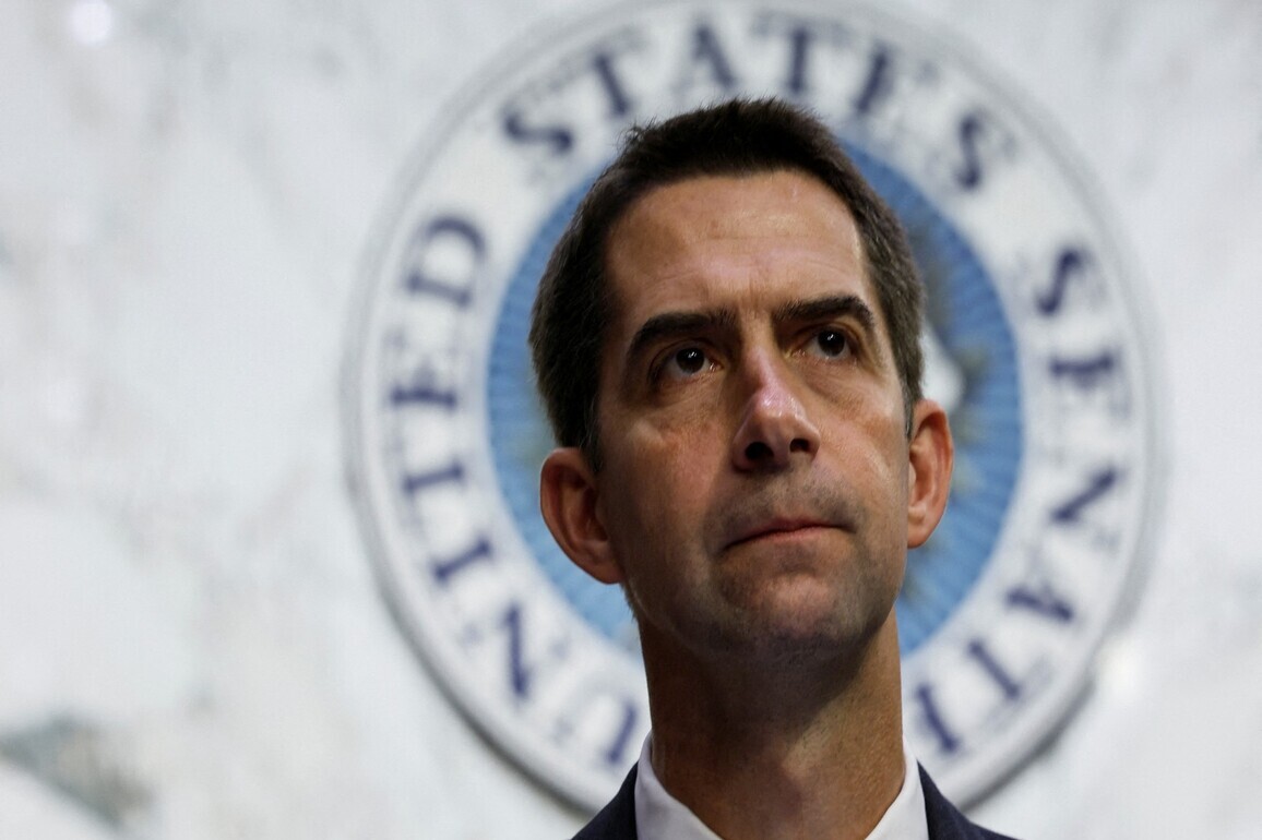 US Senator urges sanctions on entities paying Iran for passage via Strait of Hormuz