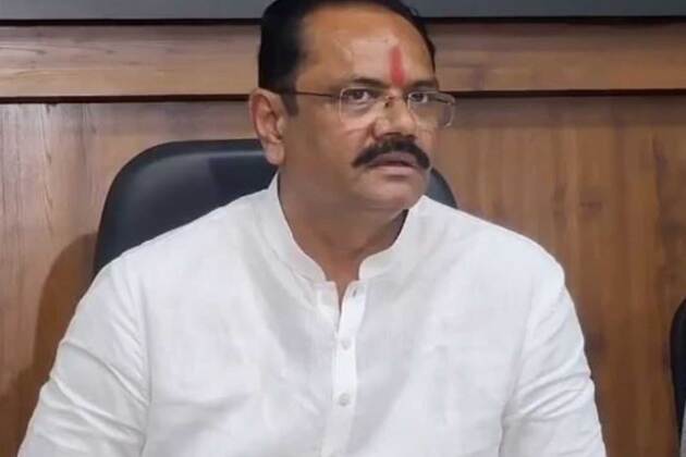 Investigation officers appointed to curb subsidised fertiliser black marketing, tagging: Gujarat's Agriculture Minister Jitubhai Vaghani