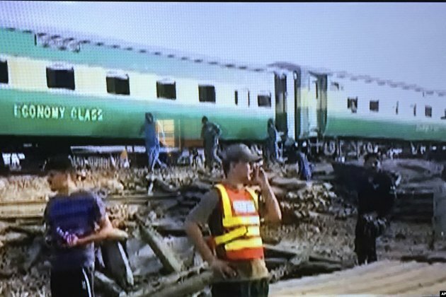 Pakistan Train Crash Kills At Least 16, Injures Dozens