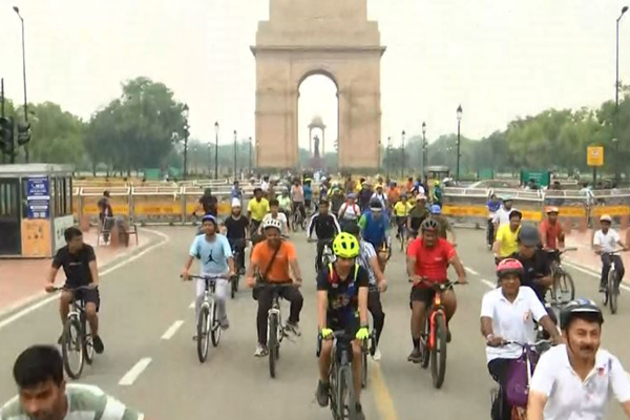 30th edition of Fit India Sundays on Cycle in partnership with RWAs held in Delhi