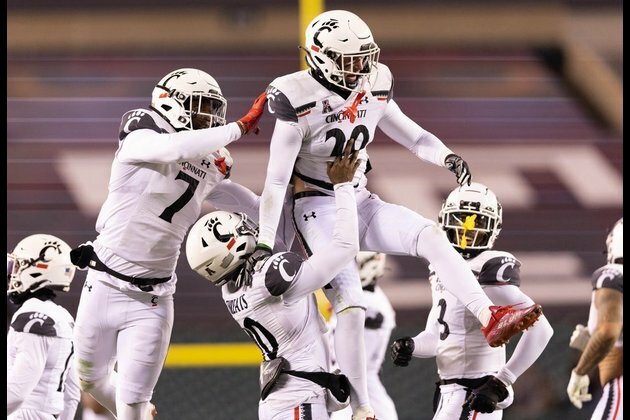 No. 21 Tulane, No. 25 Cincinnati clash with championship on horizon