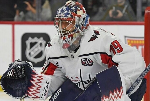 Caps G Charlie Lindgren signs 3-year, $9M extension