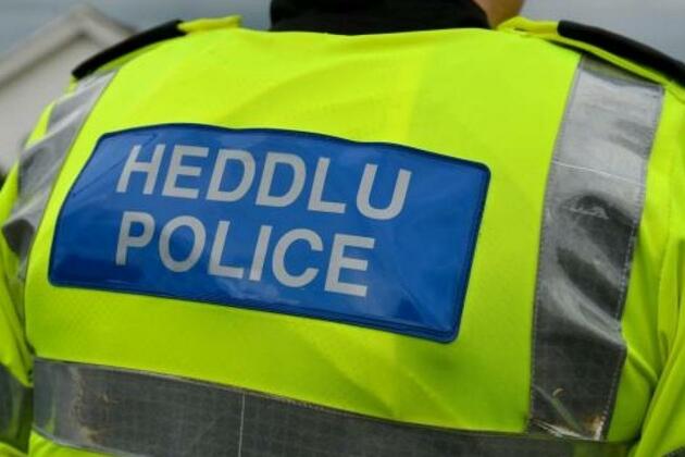 A bomb unit has been called as part of an ongoing police operation.
