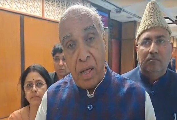 Chaos at Waqf JPC meer, Chairman Jagdambika Pal accuses TMC MP of using unparliamentray language