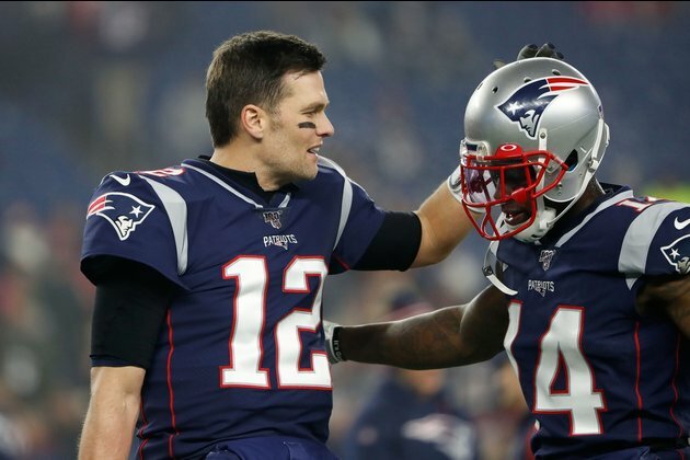 49ers add Sanu to shore up receiving corps