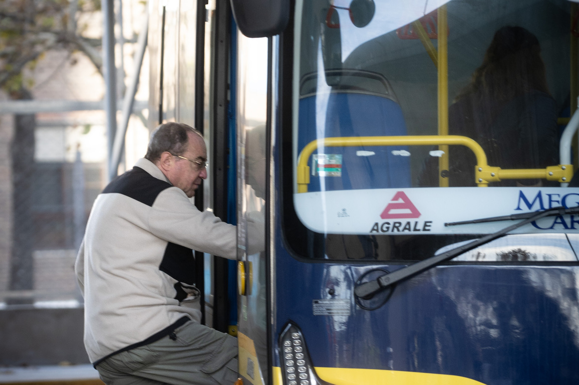 LensToLens | Buenos Aires launches first all-electric-bus line with Chinese Vehicles
