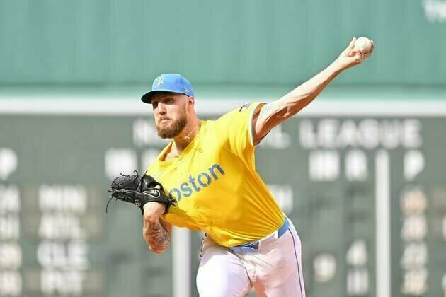 Red Sox win in 10th, drop White Sox to 0-8 on road
