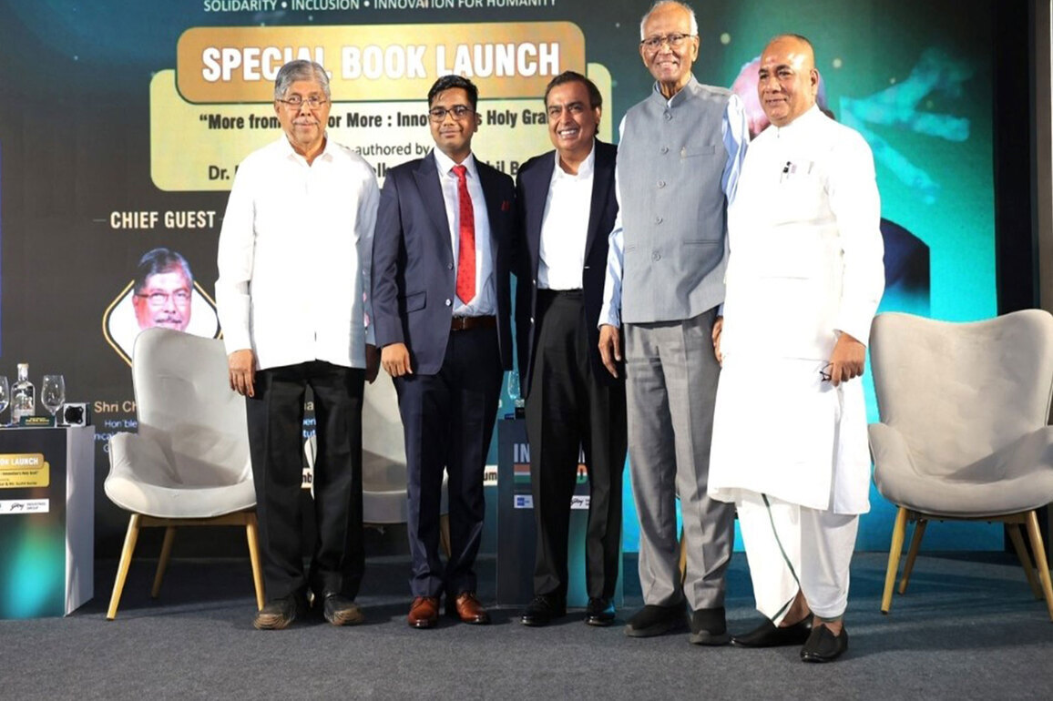 Meet Alok Ranjan Tiwari: The Man Who Brought Mukesh Ambani and India's Top Billionaires Under One Roof