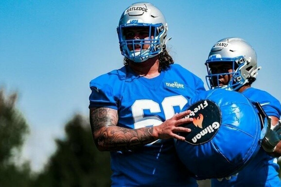 GET TO KNOW: Offensive lineman Tate Ratledge